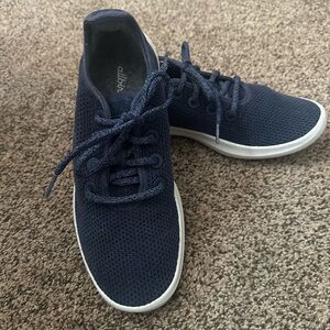 Allbirds Tree Runner Women’s Navy Sneakers size 8